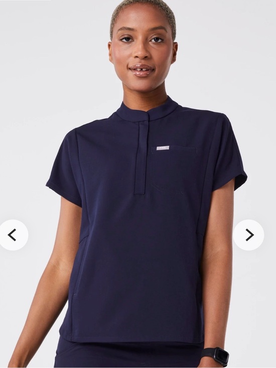 Figs Other - Figs Montex Relaxed Scrub Top Technical Collection Small Navy